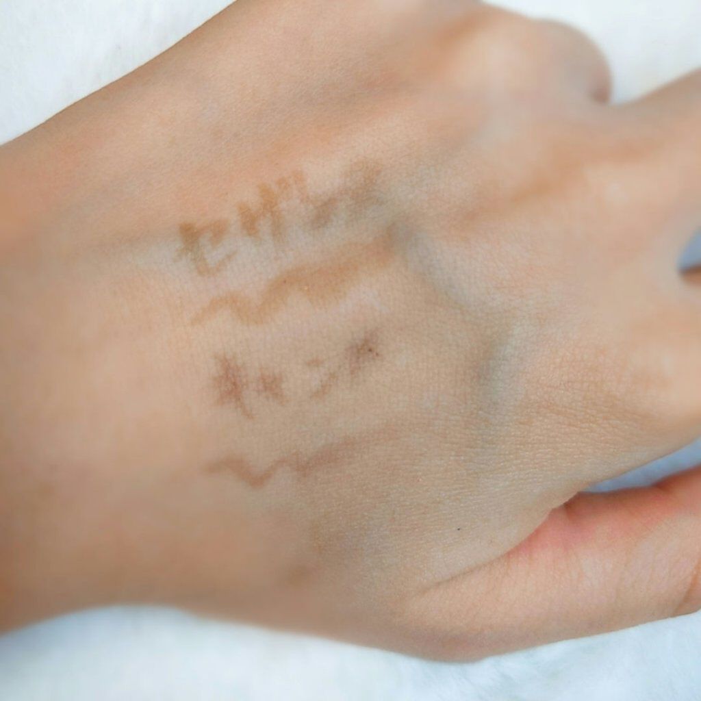 描くふたえアイライナー/CEZANNE/リキッドアイライナーを使ったクチコミ（3枚目）