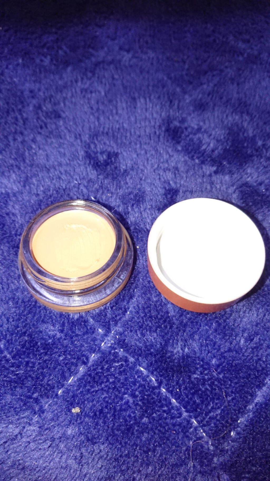 BECCA Under Eye Brightening Corrector  Medium to Deep/BECCA/クリームコンシーラーを使ったクチコミ（1枚目）