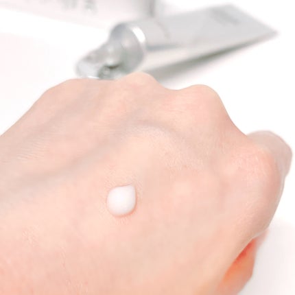 エッセンシャル リアル アイクリーム フォーフェイス/AHC/アイケア・アイクリームを使ったクチコミ(4枚目)