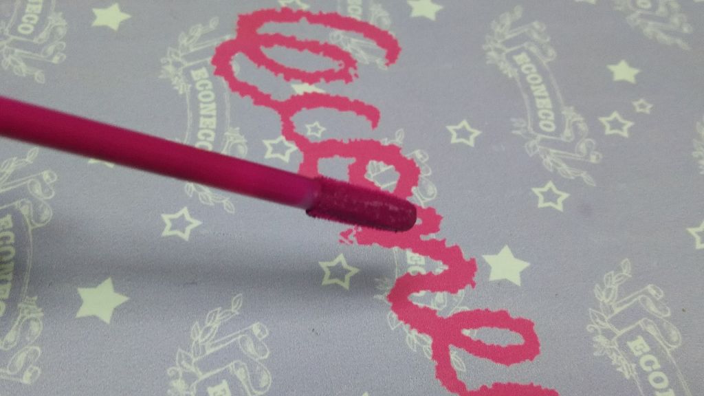 マットリキッドリップカラー/L.A.COLORS/口紅を使ったクチコミ（3枚目）