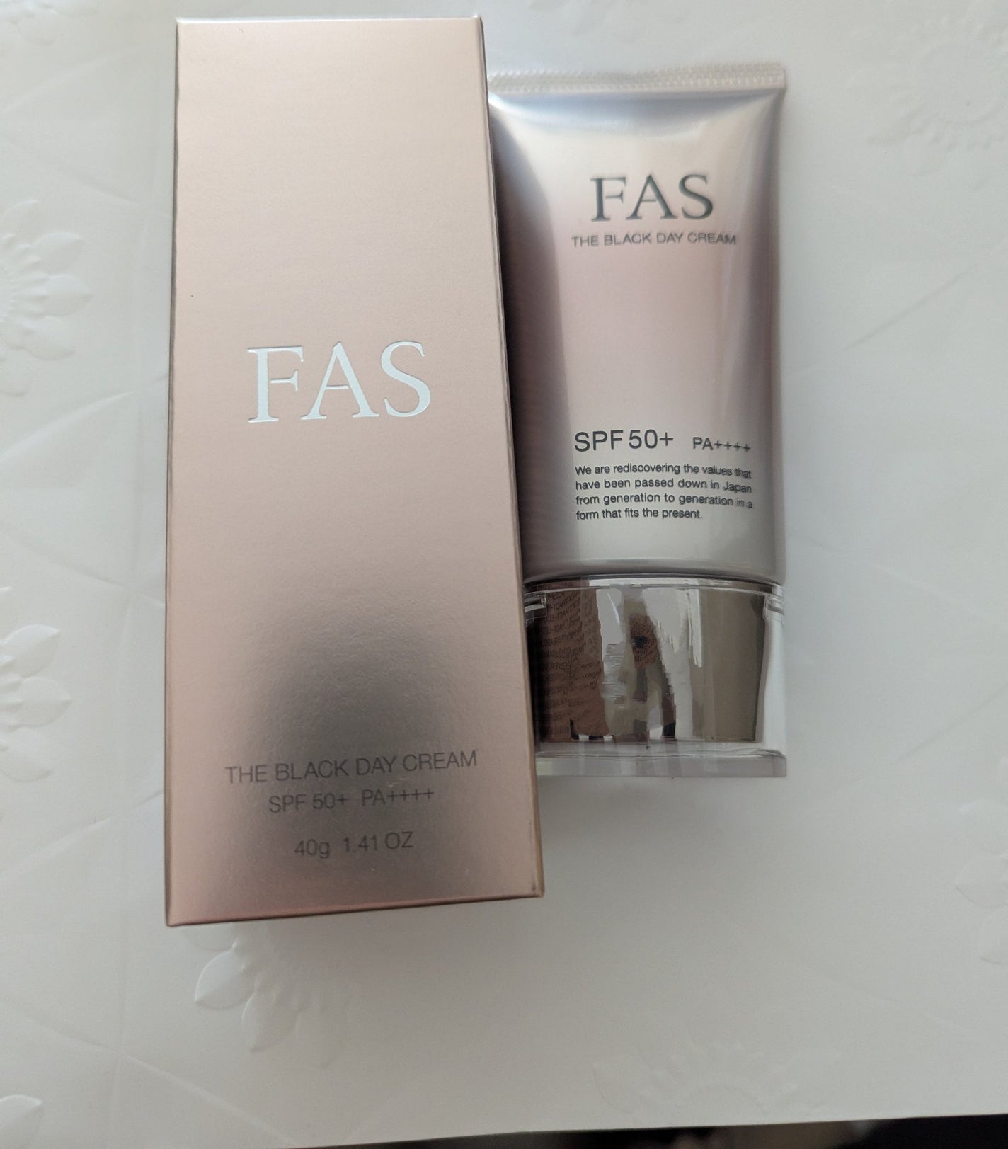 日焼け止め FAS THE BLACK DAY CREAM SPF50+ FAS ザ ブラック デイ クリーム|FASの口コミ - 予約購入で待っ