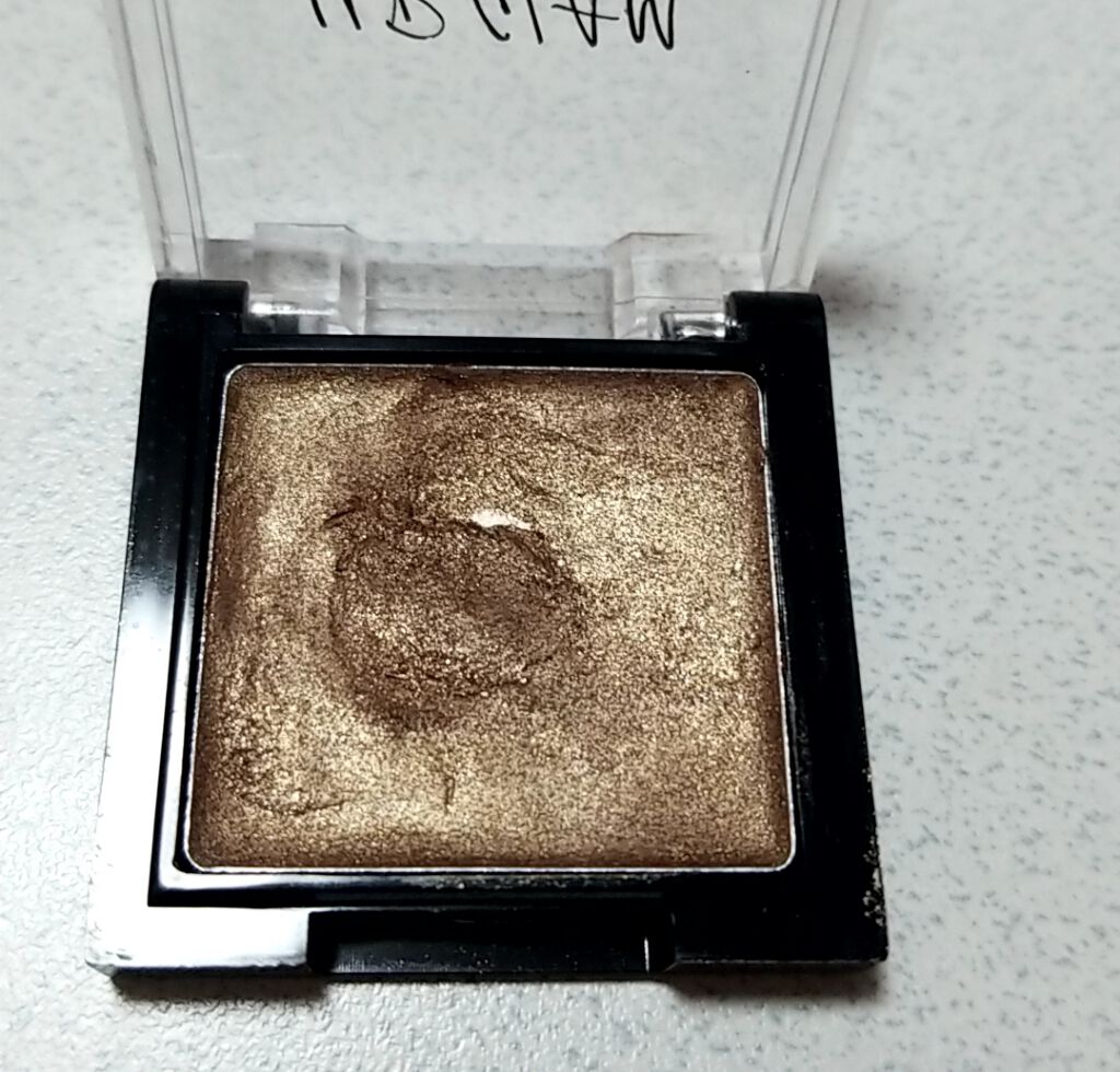 UR GLAM　AIRY EYE COLOR ゴールド/U R GLAM/ジェル・クリームアイシャドウを使ったクチコミ（3枚目）