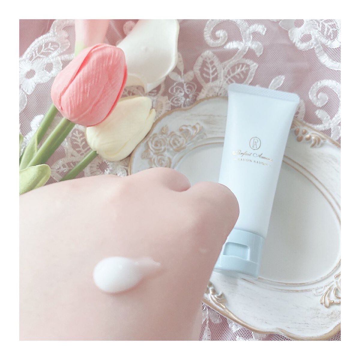 フレグランス プレミアム ハンドジェルクリーム イノセントエコー /パルフェタムール サボンサボン/ハンドクリームを使ったクチコミ(4枚目)