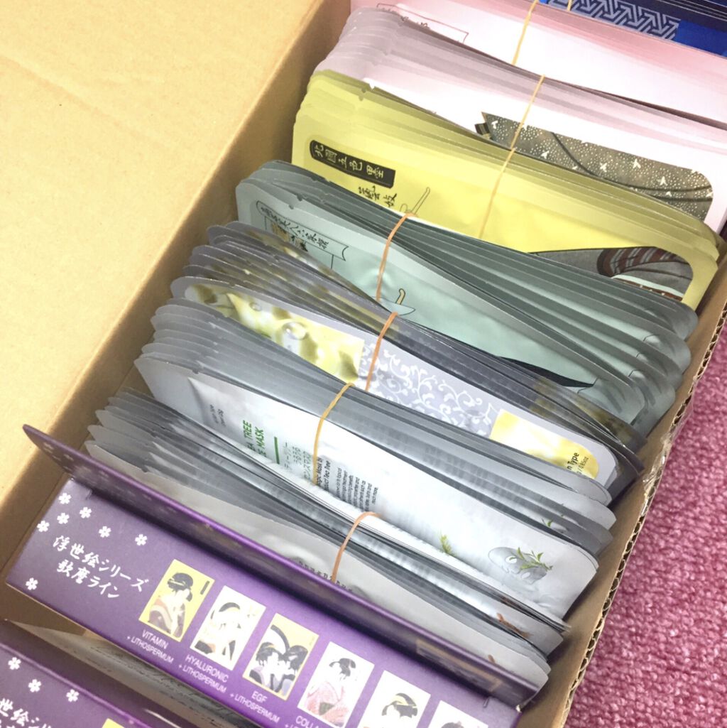 🎀購入品メモ🎀

シートマスク100枚セットが今日届いた💕✨

コロナ禍の自粛期間中のおこもり美容としても最適なのが嬉しい😍❣️

まぁ、自粛とはいえ仕事は普通にあるし、緊急事態宣言が発令されても、今回は飲食店にフォーカスされてるし