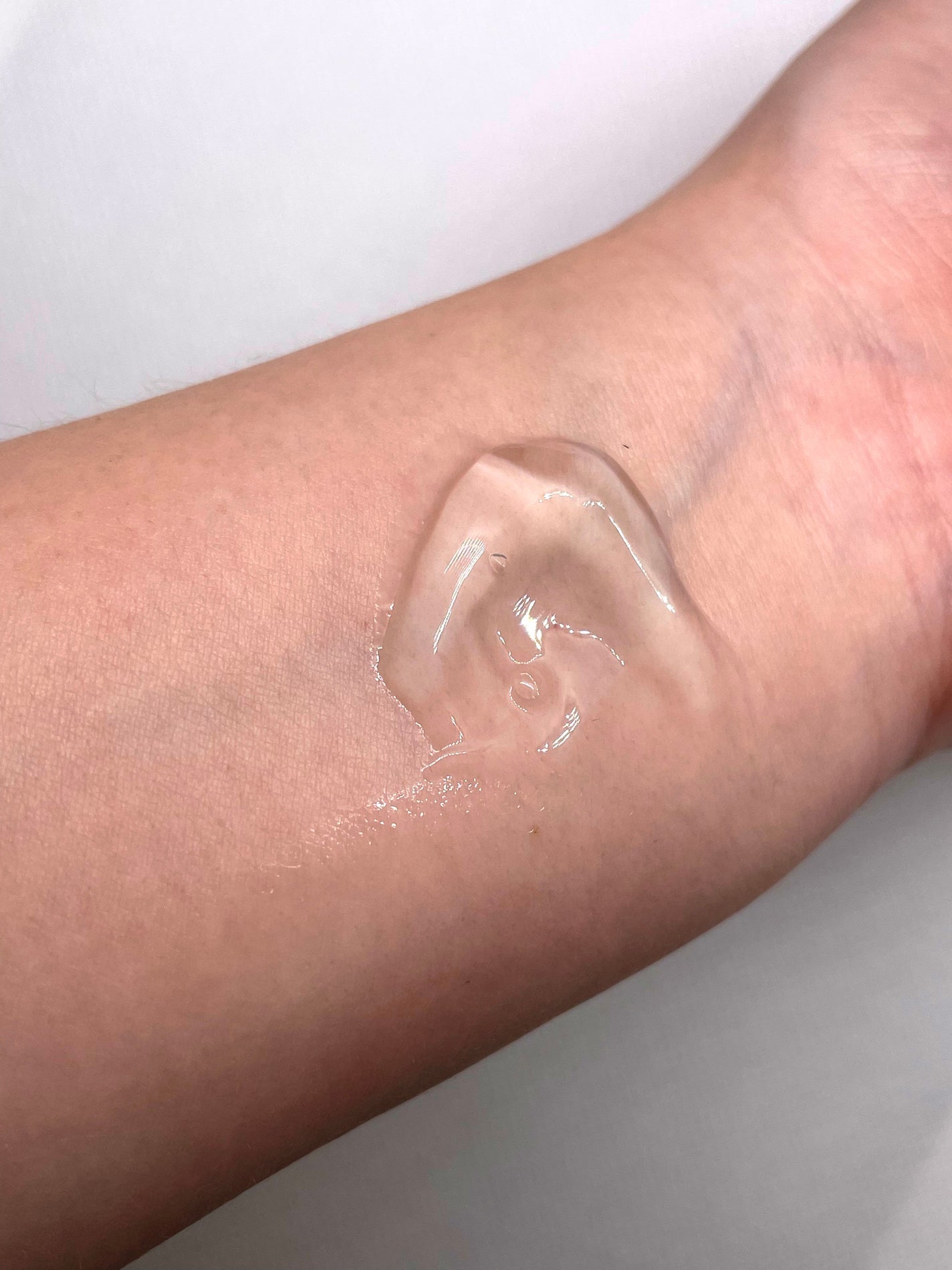 マイルド&モイスチャーアロエジェル/ネイチャーリパブリック/ボディローションを使ったクチコミ(3枚目)