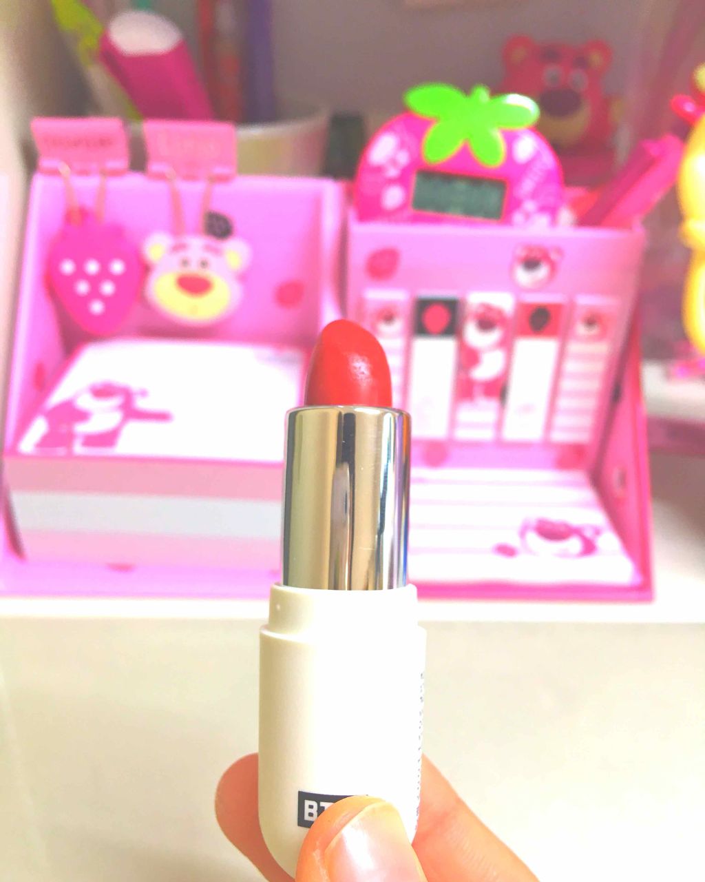 yuka on LIPS 「BTSのリップ可愛い😍マットで持っていない赤だったのでお気にい..」(2枚目)