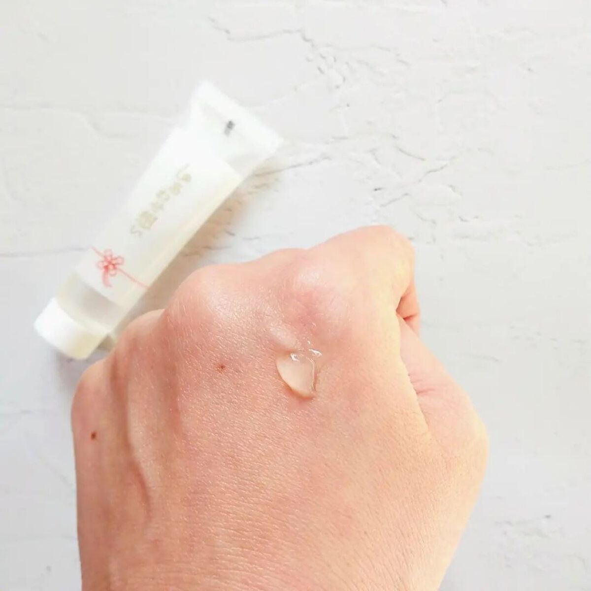 maffy on LIPS 「ウツクシアのしあわせ想いを使っています。肌にハリを与える幸せの..」(2枚目)