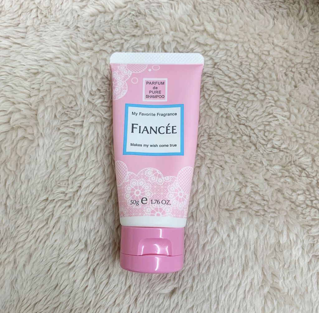 ハンドクリーム ピュアシャンプーの香り/フィアンセ/ハンドクリームを使ったクチコミ（2枚目）