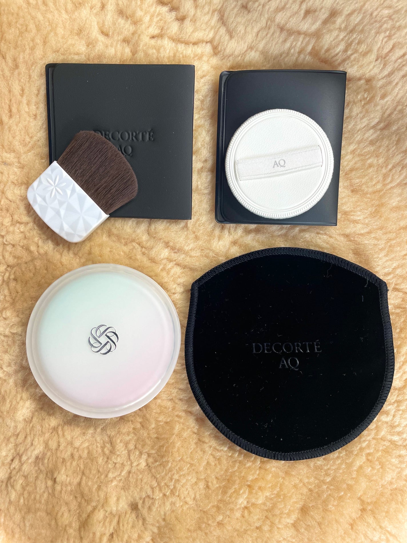 AQ オーラ リフレクター/DECORTÉ/プレストパウダーを使ったクチコミ(2枚目)