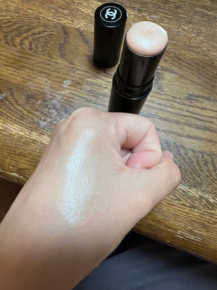 ボーム エサンシエル/CHANEL/スティックハイライトを使ったクチコミ(4枚目)