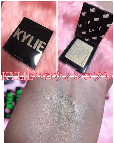 Kylie Cosmetics KYLIE ハロウィンコレクションのクチコミ「#KYLIE ハロウィンコレクション🎃
ハイライターGoGhost 
こちらの色のハイライトメ.....」（1枚目）