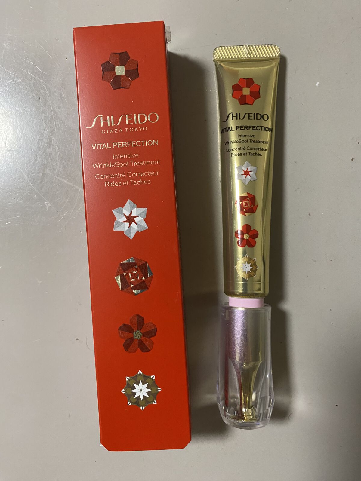 バイタルパーフェクション リンクルリフト ディープレチノホワイト5 2022AWホリデーコレクション/SHISEIDO/フェイスクリームを使ったクチコミ（1枚目）