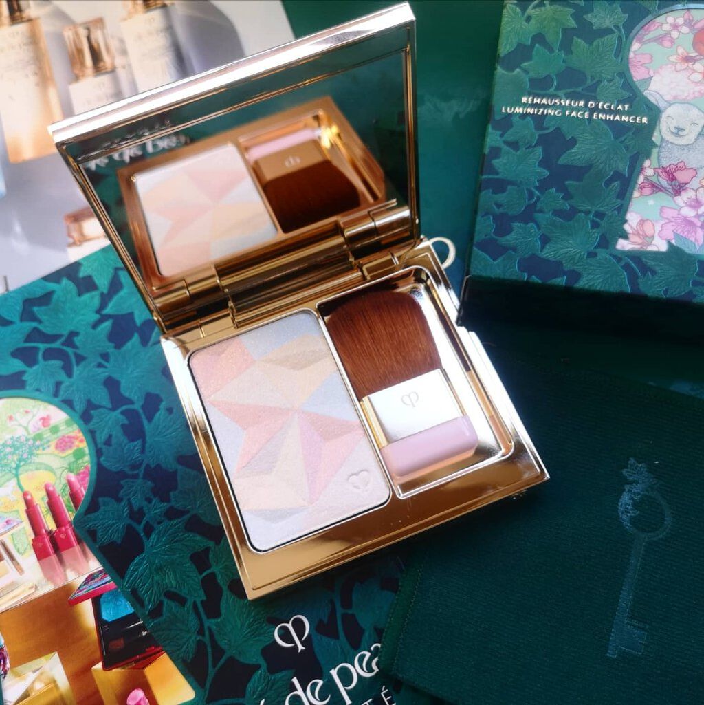 クレ・ド・ポー ボーテ レオスールデクラ/クレ・ド・ポー ボーテ/パウダーハイライトを使ったクチコミ(1枚目)