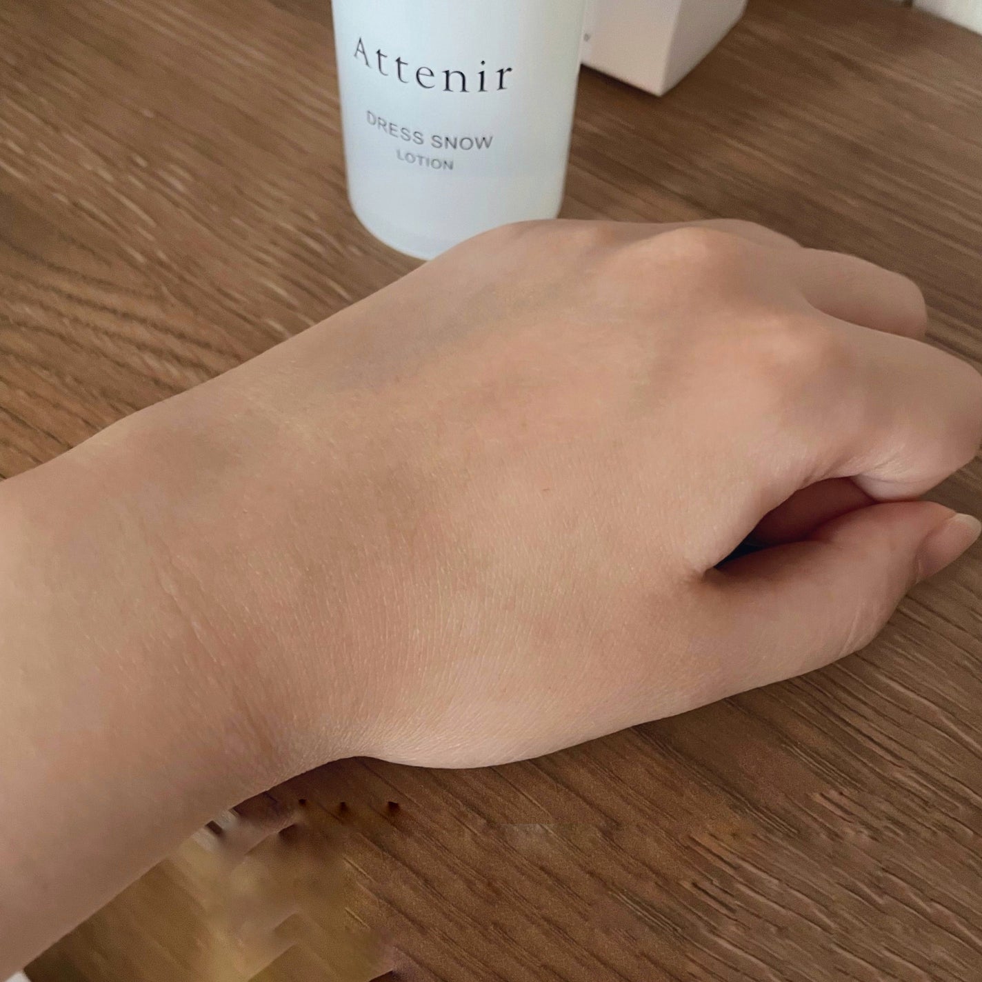ドレススノー ローション【医薬部外品】 /アテニア/化粧水を使ったクチコミ(4枚目)