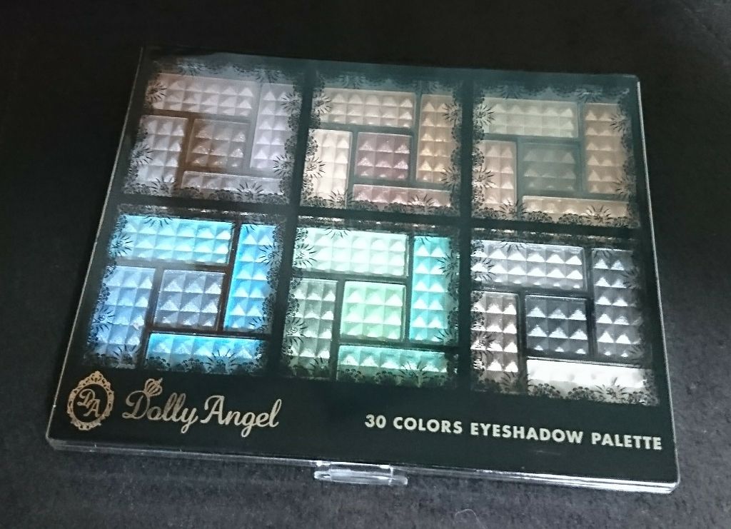 30COLORSEYESHADOWPALETTE/Dolly Angel/アイシャドウパレットを使ったクチコミ(1枚目)