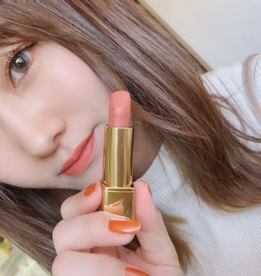 オレンジベージュのリップに
オレンジのネイル💅🏻🍊

どっちも限定なのが残念🥺


 #春コスメ購入報告  #ナチュ盛り最強アイテム 