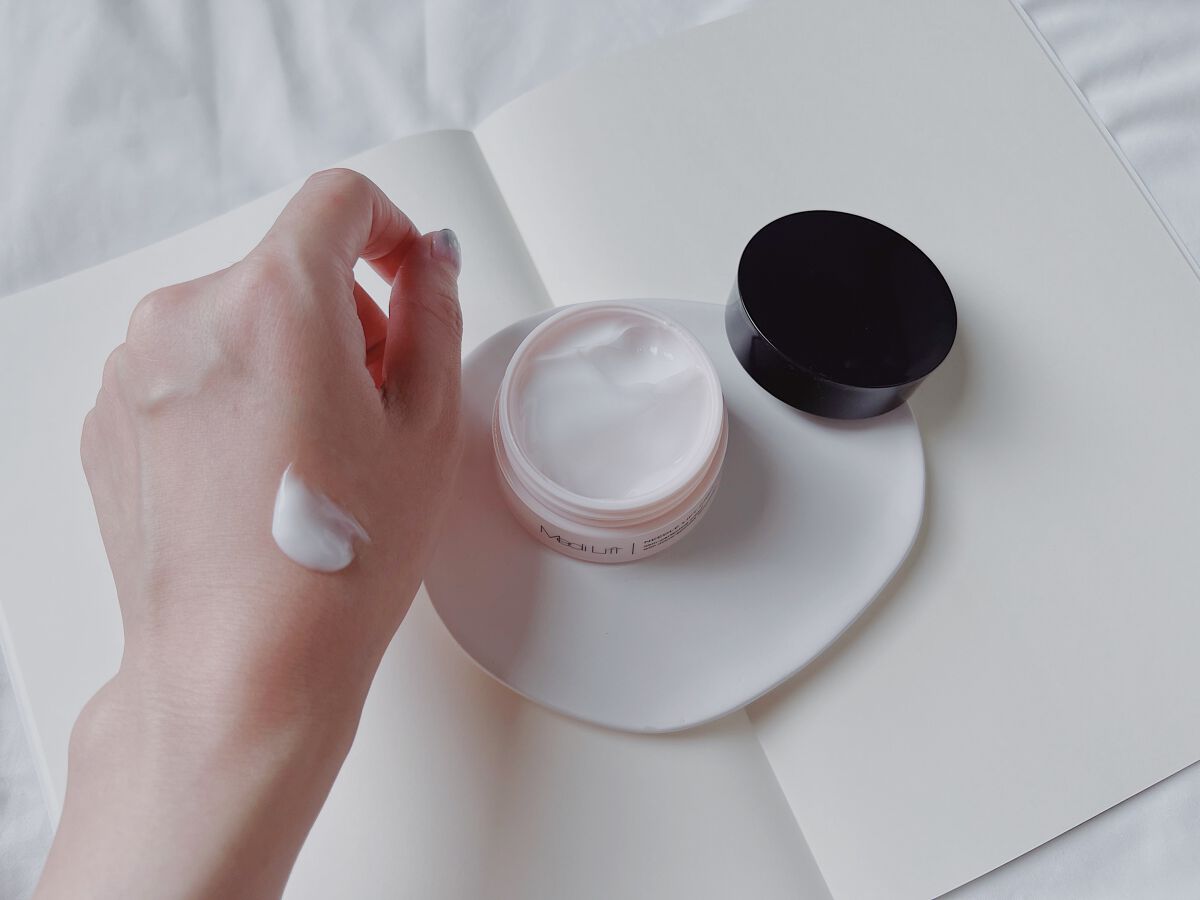 メディリフト ニードルリフトクリーム/YA-MAN TOKYO JAPAN/フェイスクリームを使ったクチコミ（3枚目）