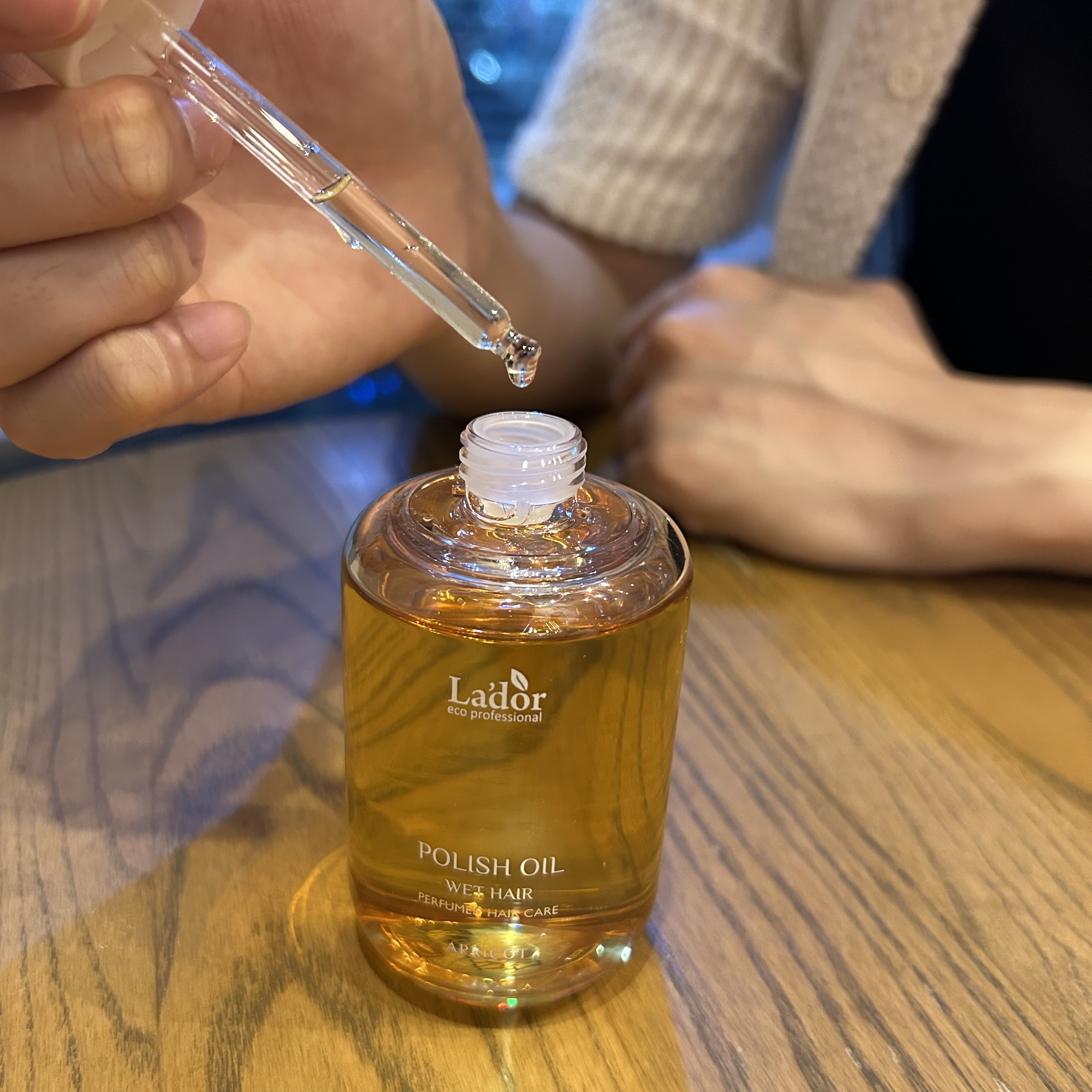 ポリッシュオイル＿アプリコット/La'dor/ヘアオイルを使ったクチコミ（3枚目）