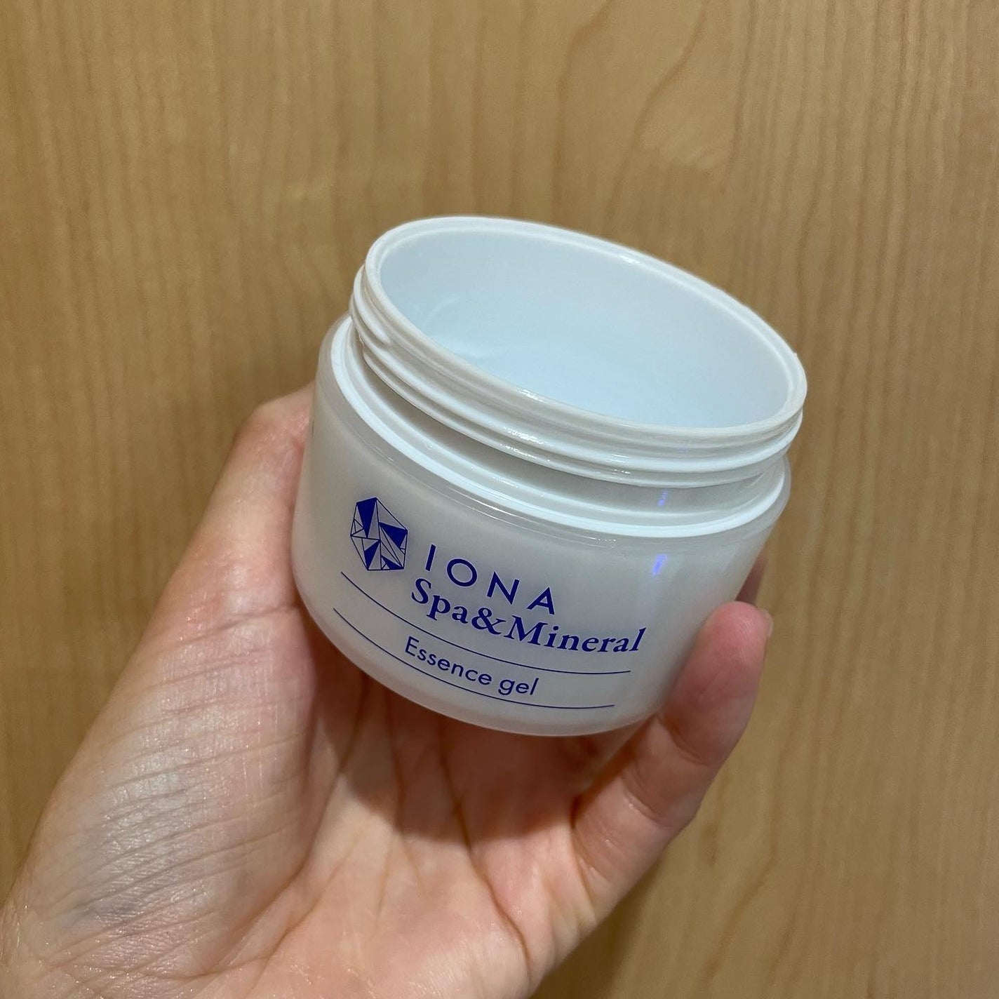 スパ&ミネラル エッセンス ジェル/IONA/フェイスクリームを使ったクチコミ(3枚目)