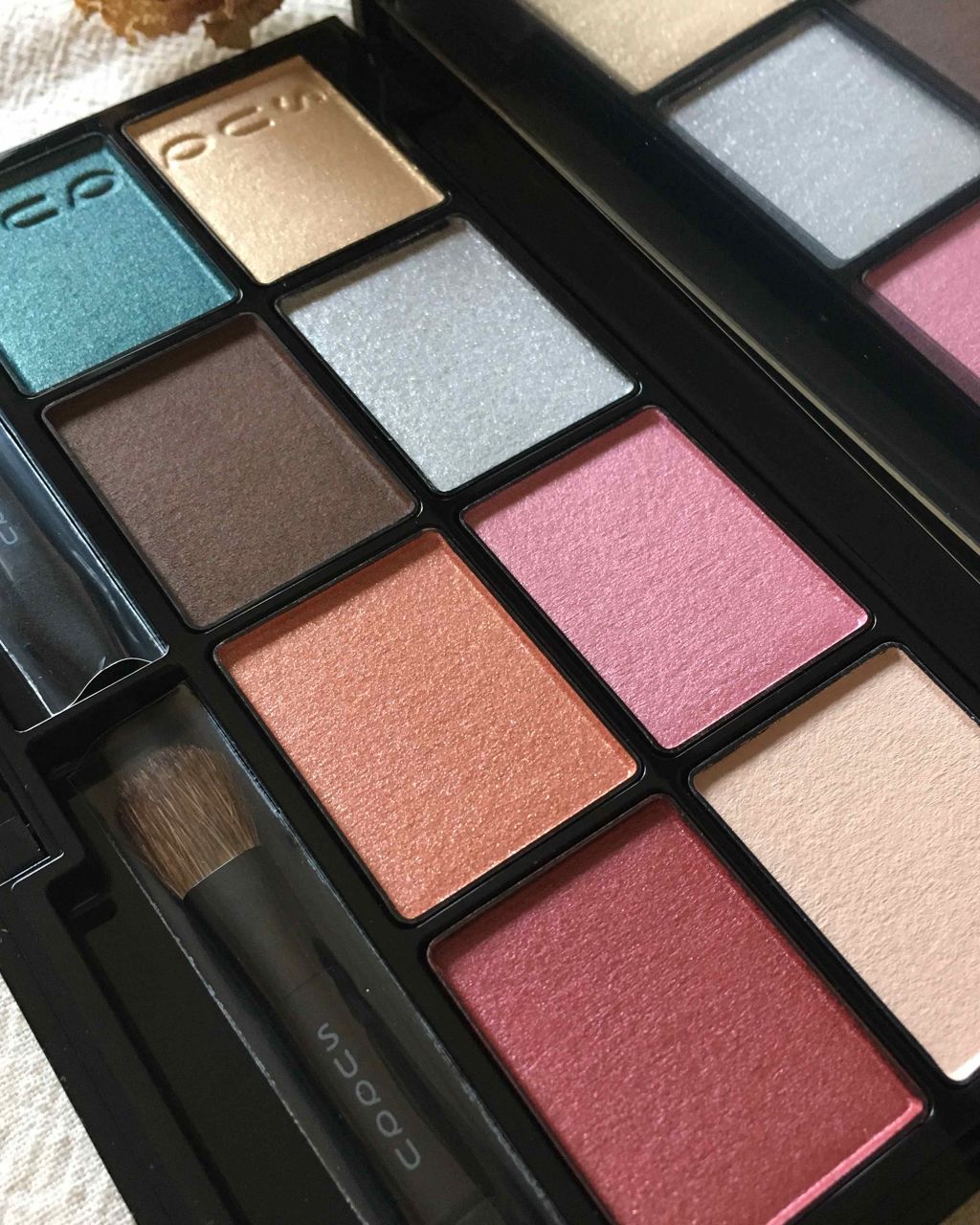 2018 クリスマス アイシャドウ コンパクト/SUQQU/アイシャドウパレットを使ったクチコミ(2枚目)