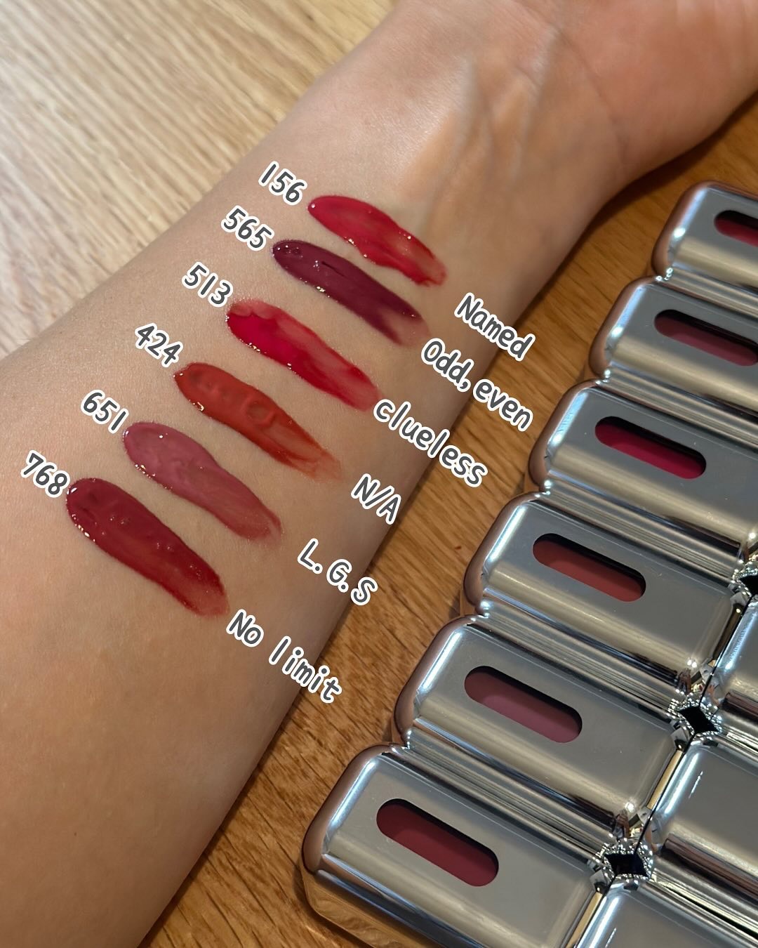 アンシーン ミラーティント/Oddtype/リップティントを使ったクチコミ（2枚目）