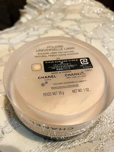 プードゥル ユニヴェルセル リーブル N 20/CHANEL/ルースパウダーを使ったクチコミ（2枚目）