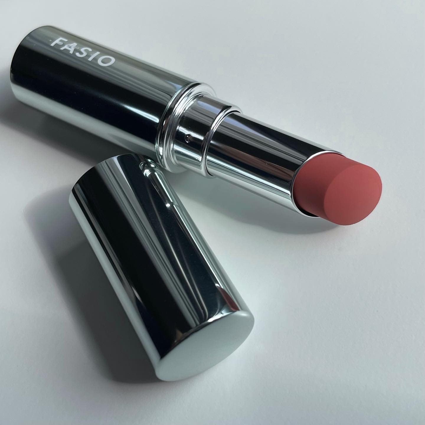ヒトヌリ ルージュ/FASIO/口紅を使ったクチコミ（2枚目）
