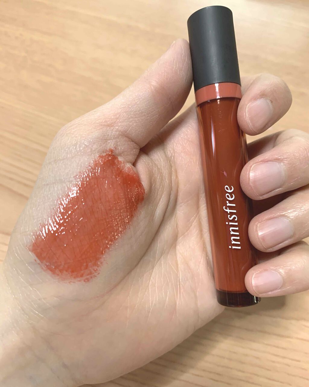 ビビッド オイルティント/innisfree/リップグロスを使ったクチコミ（2枚目）