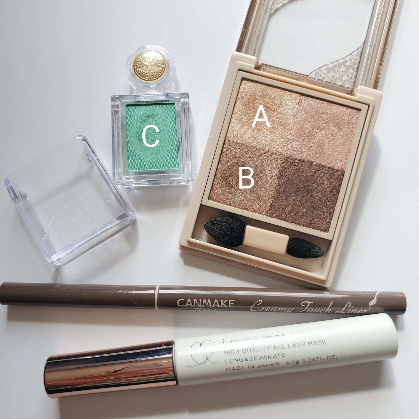 シャドーカスタマイズ/MAJOLICA MAJORCA/単色アイシャドウを使ったクチコミ(2枚目)