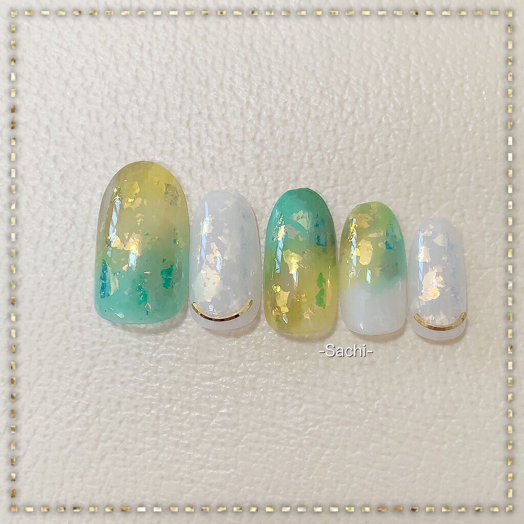 カラフルネイルズ/キャンメイク/マニキュアを使ったクチコミ(4枚目)