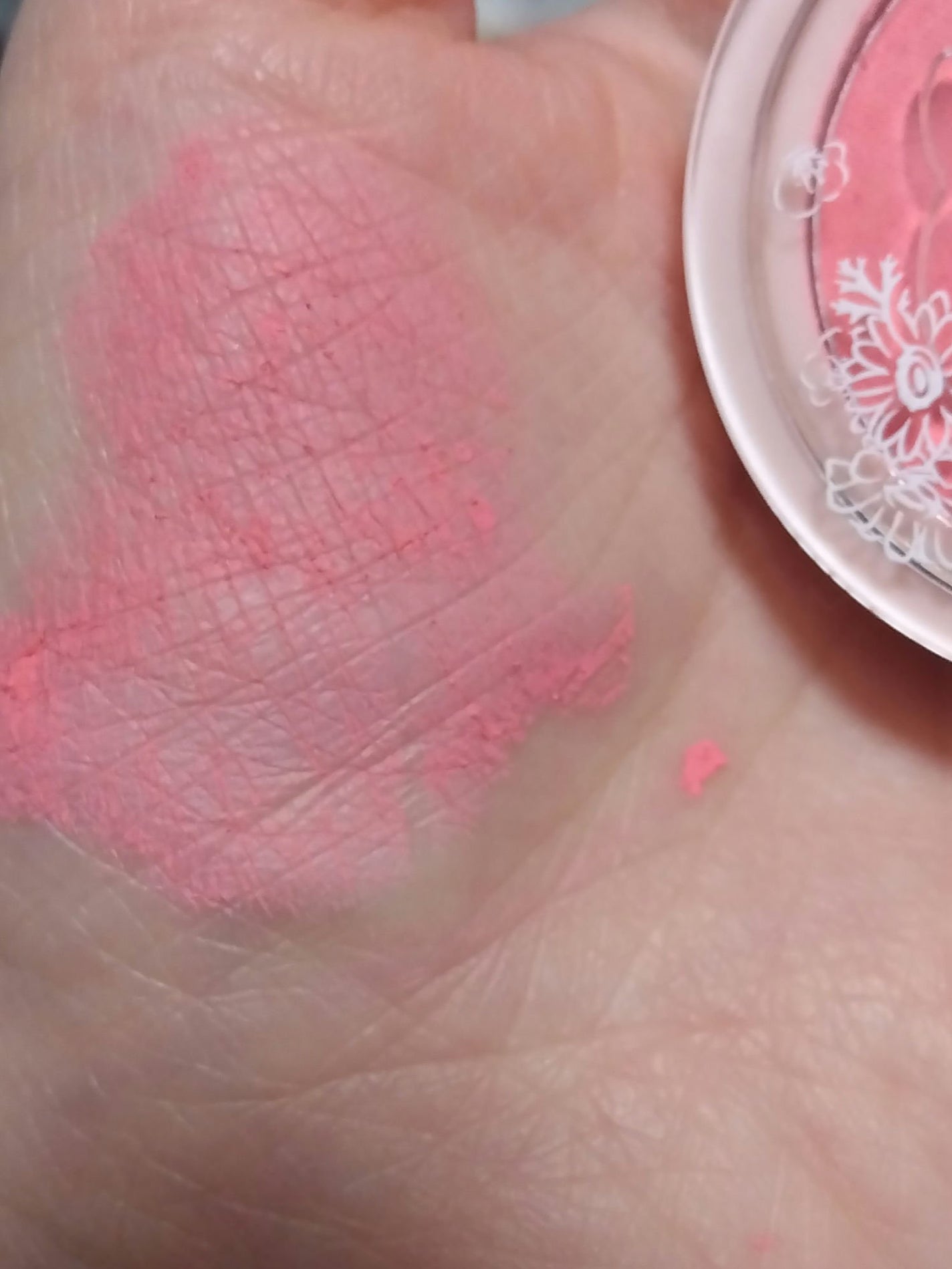 Blooming Kitty パウダーチーク/DAISO/パウダーチークを使ったクチコミ(3枚目)