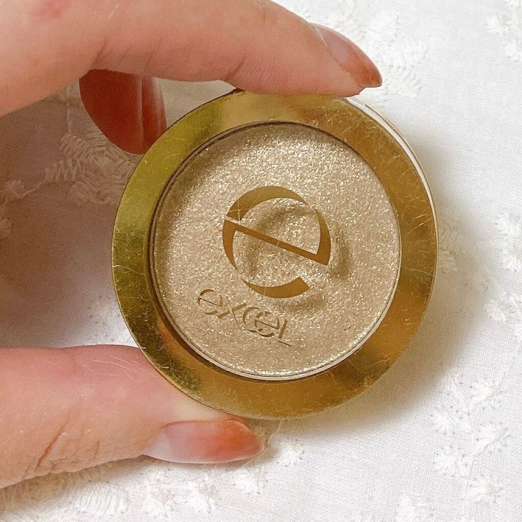 シャイニーシャドウ N SI03イエローゴールド/excel/単色アイシャドウを使ったクチコミ（1枚目）