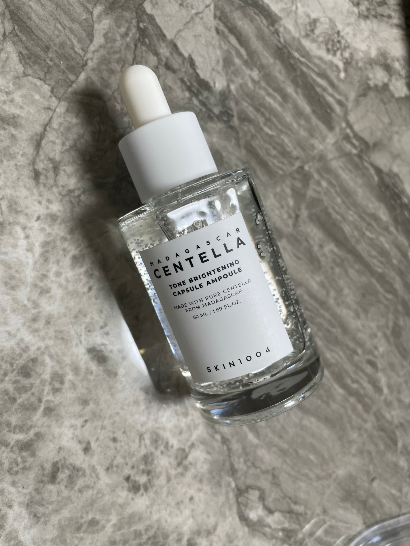 ゆかり on LIPS 「まずテクスチャーがとっても軽くて使いやすい!スキンケアの最後に..」(1枚目)