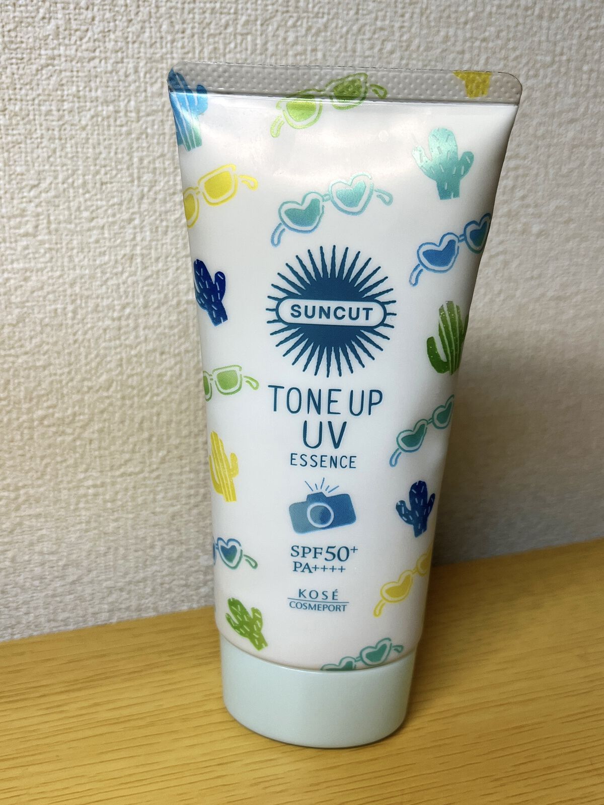 トーンアップUV エッセンス/サンカット®/日焼け止めローションを使ったクチコミ（1枚目）