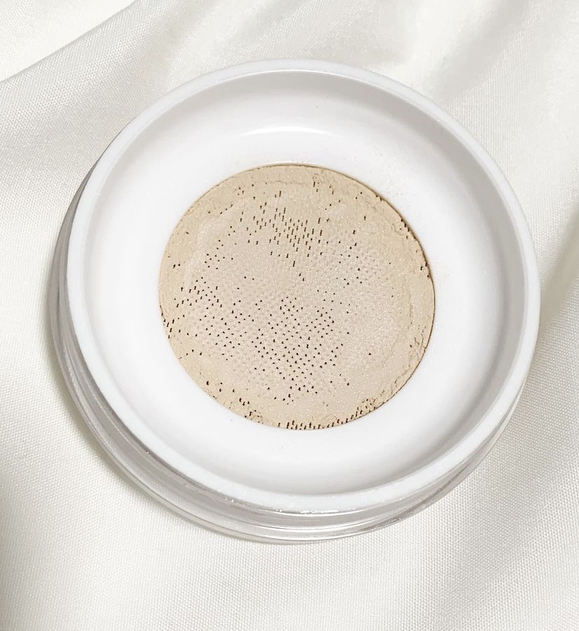 SRICHAND ベアパーフェクト グローイングトランスルーセントパウダーのクチコミ「美容大国タイの大手コスメブランド SRICHAND(シーチャン) ✨
フェイスパウダーを愛用し.....」（2枚目）