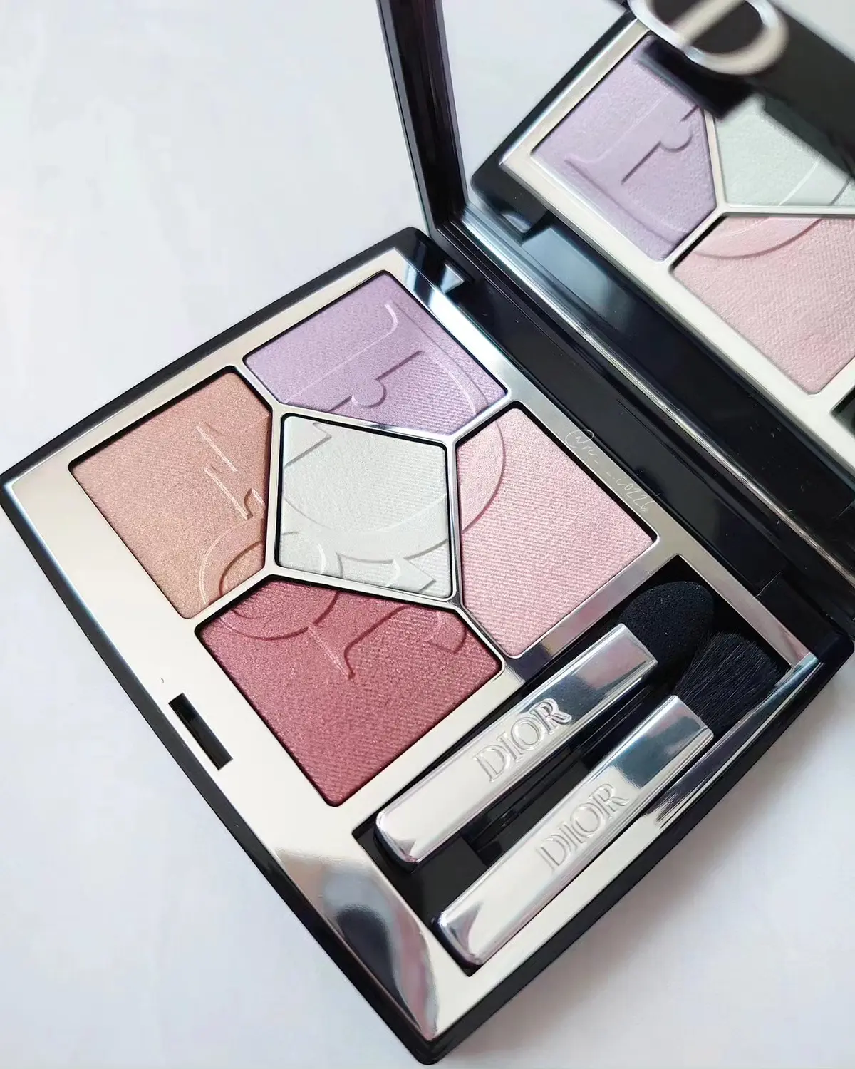 ディオールショウ サンク クルール/Dior/アイシャドウを使ったクチコミ（1枚目）