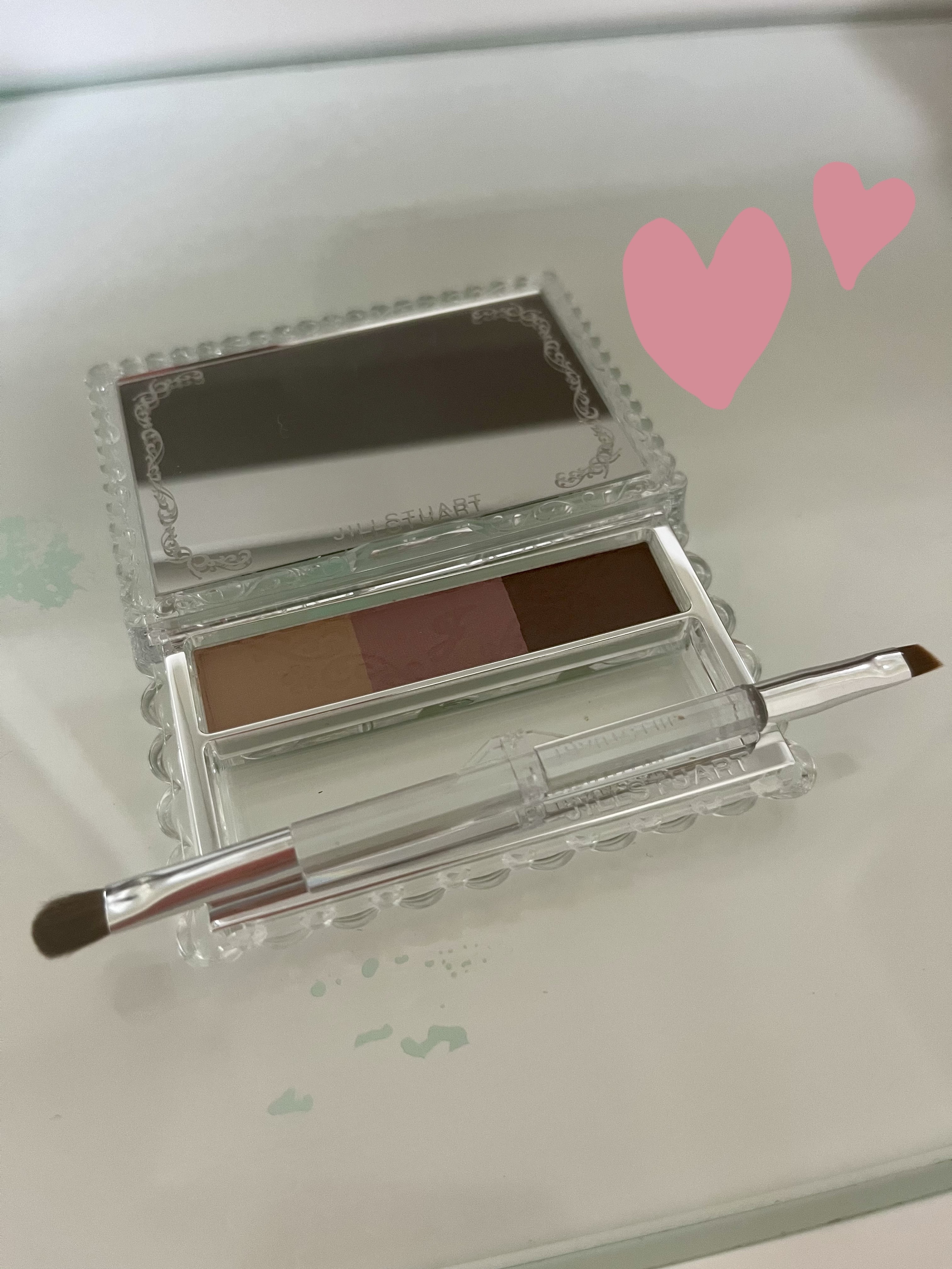 ジルスチュアート ブルームニュアンスブロウパレット 04 violet bloom/JILL STUART/パウダーアイブロウを使ったクチコミ（1枚目）