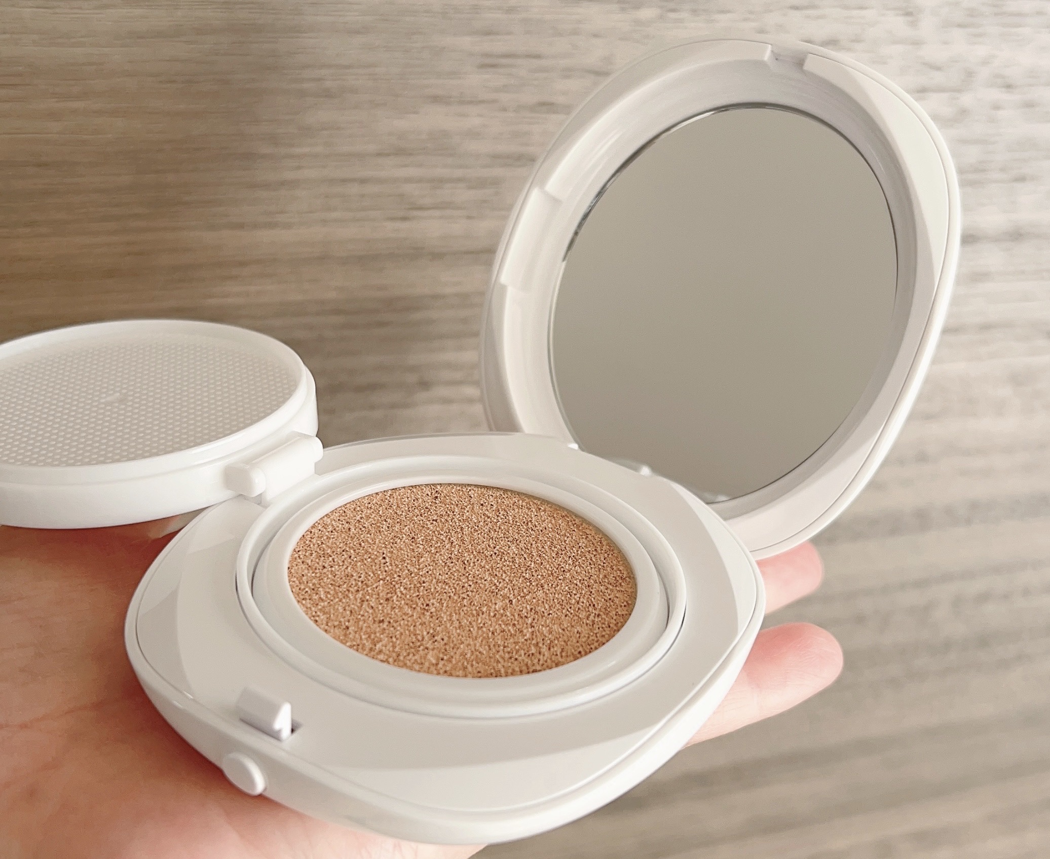 Pebble Glow Cushion/EITHER＆/クッションファンデーションを使ったクチコミ（3枚目）