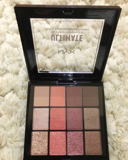 UT シャドウ パレット ミックス フィニッシュ/NYX Professional Makeup/アイシャドウパレットを使ったクチコミ(2枚目)