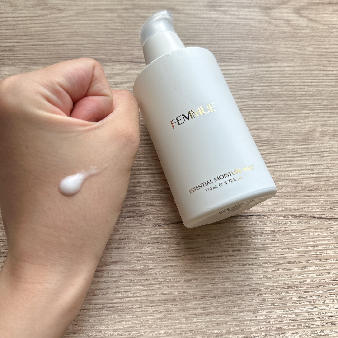 エッセンシャル モイスチャーミルク/FEMMUE/乳液を使ったクチコミ(3枚目)