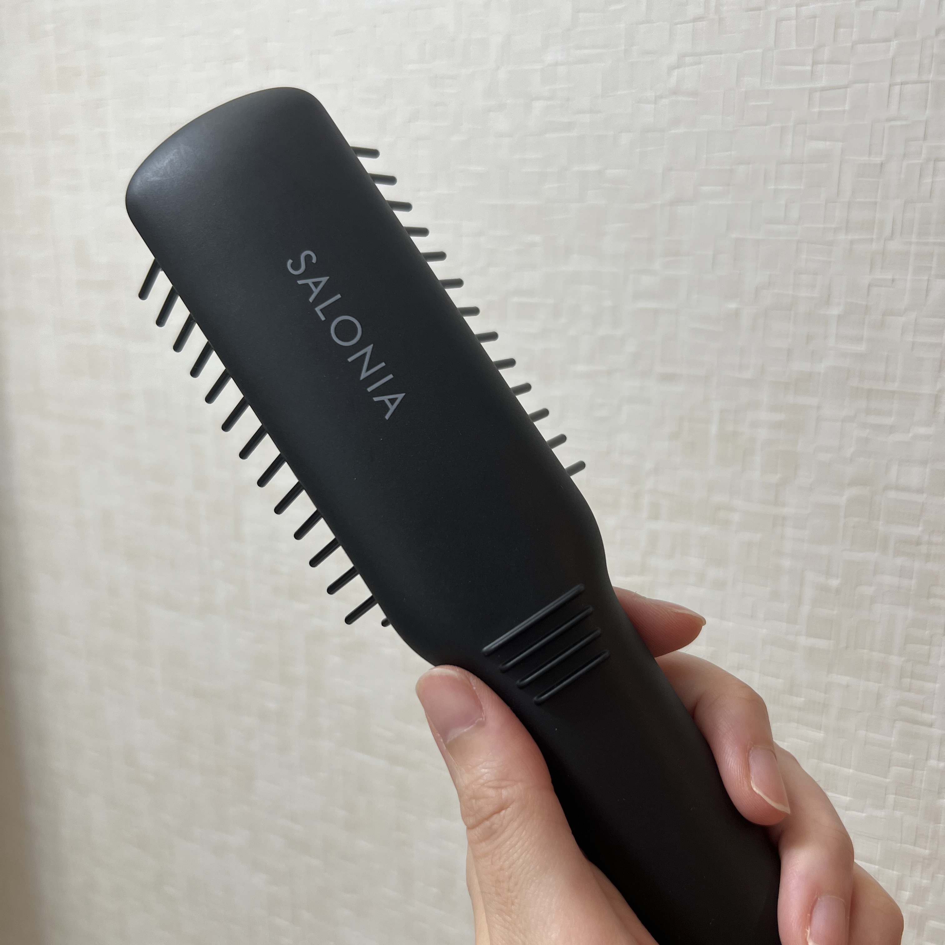 ストレートヒートブラシ スリム /SALONIA/ヒートブラシを使ったクチコミ（1枚目）