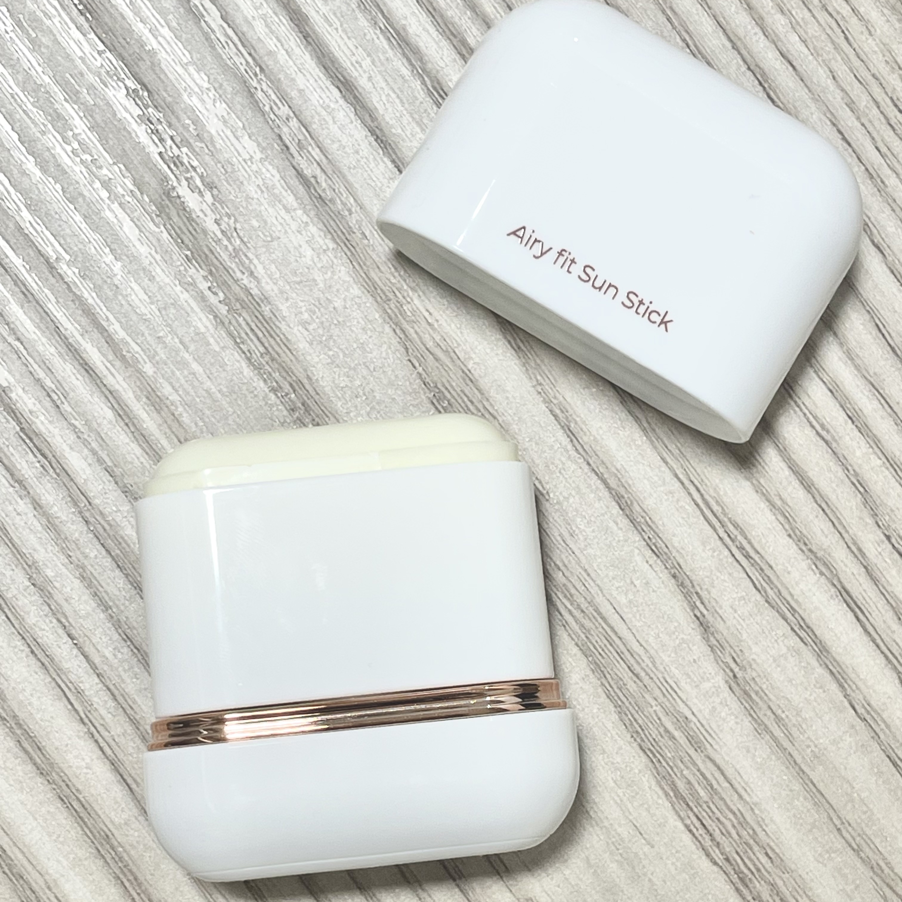 エアリーフィットサンスティック/KAHI/日焼け止めスティックを使ったクチコミ（3枚目）