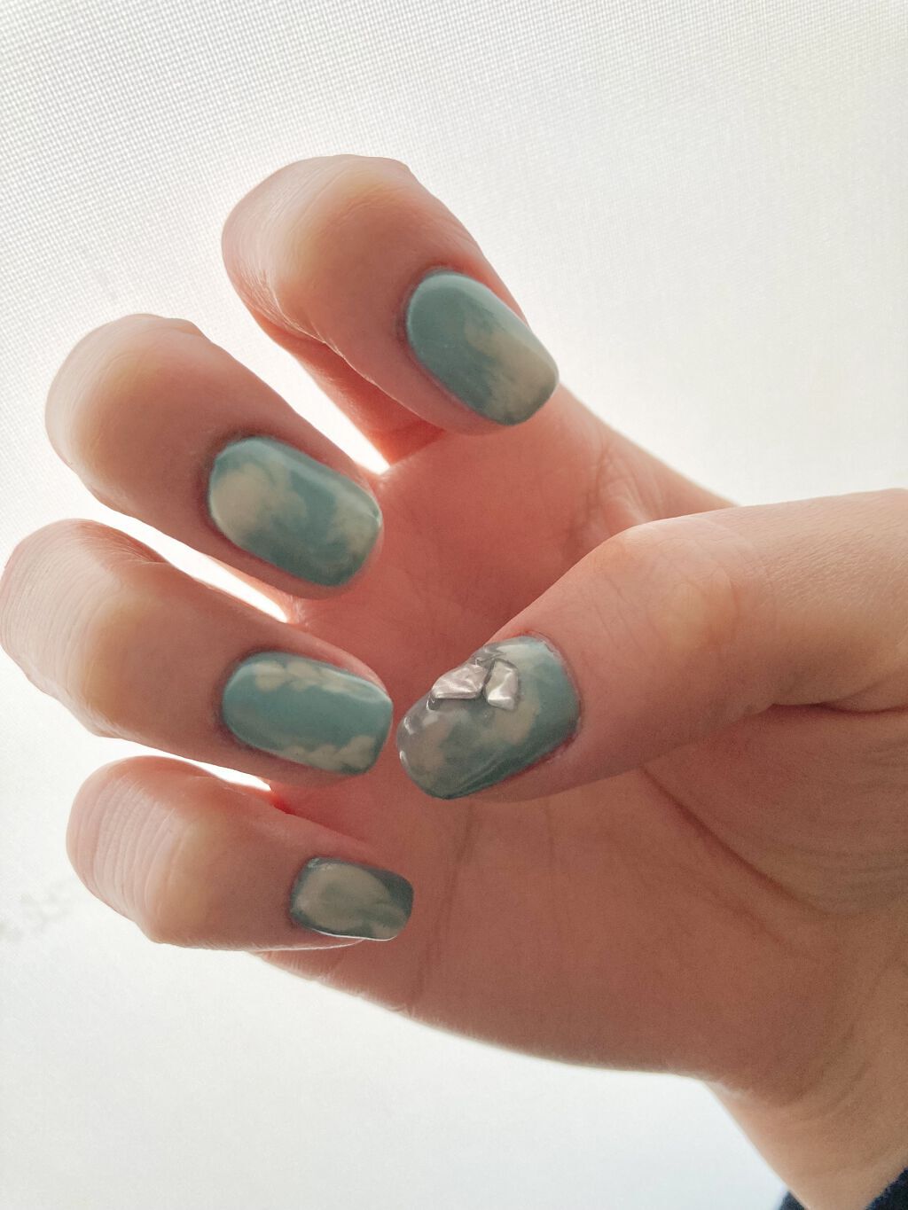 #セルフネイル,#ジェルネイル,#ニュアンスネイル,#ブルーネイル,#グリーンネイル,#シンプルネイルのネイルデザイン