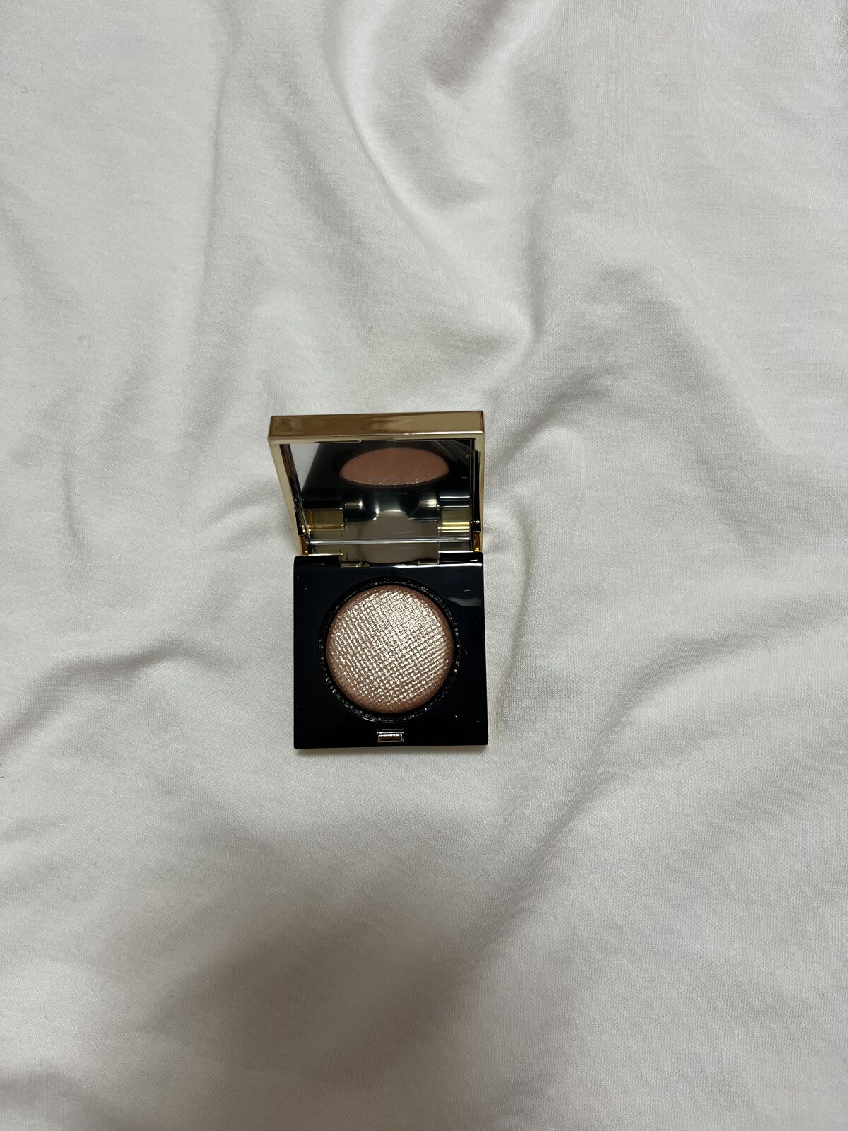 リュクスアイシャドウ/BOBBI BROWN/単色アイシャドウを使ったクチコミ（2枚目）