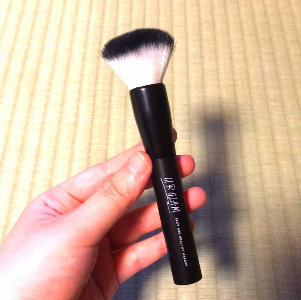 UR GLAM　CHEEK BRUSH/U R GLAM/メイクブラシを使ったクチコミ（1枚目）