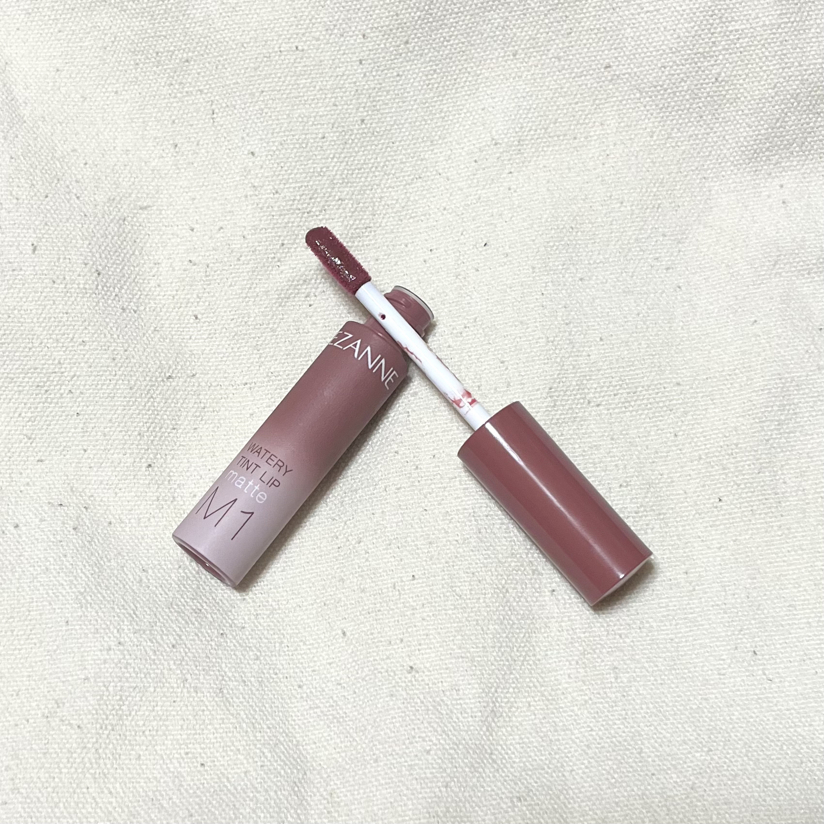 ウォータリーティントリップ マット M1　ダスティローズ/CEZANNE/リップティントを使ったクチコミ（1枚目）