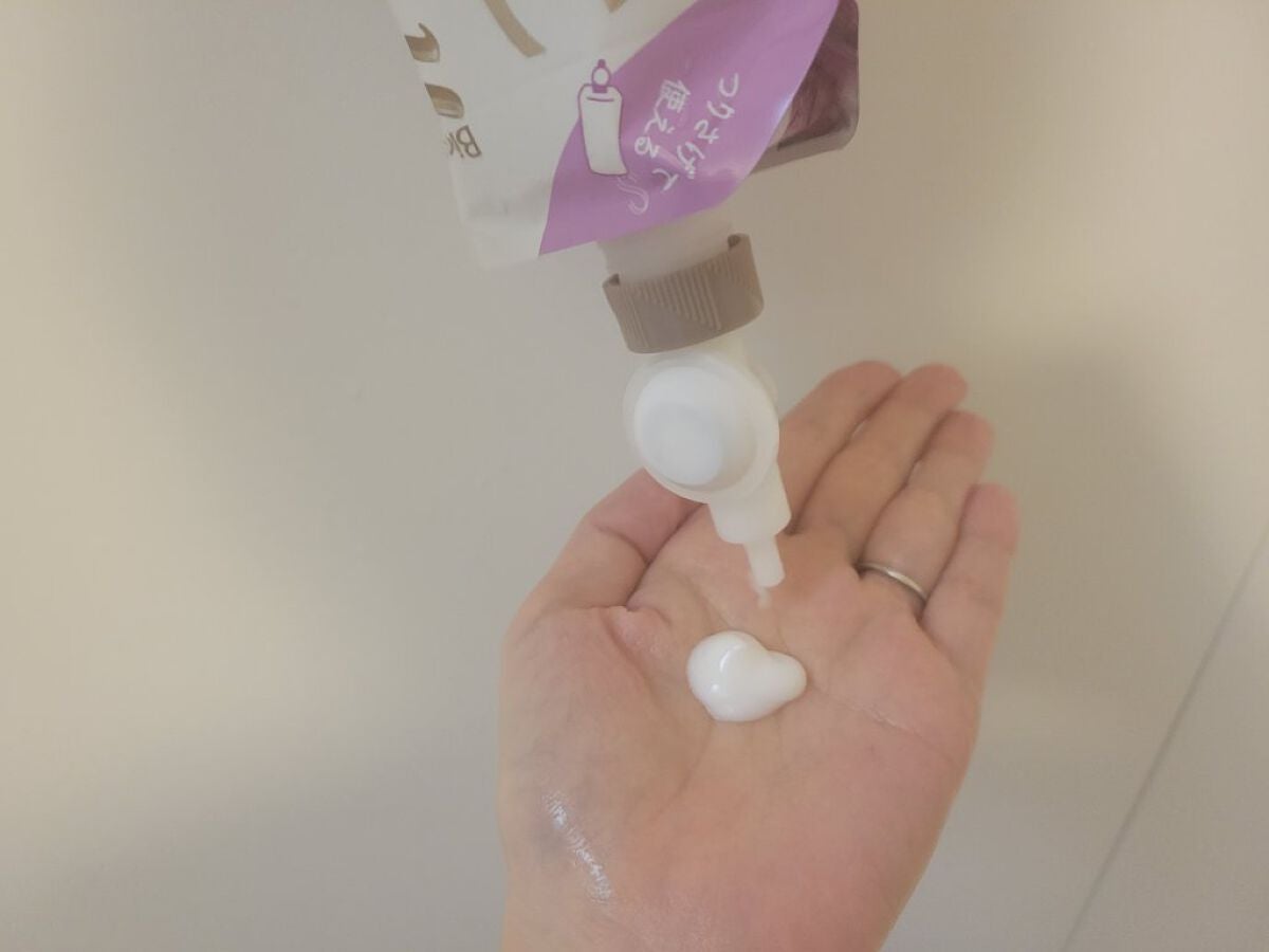 ザ ボディ ぬれた肌に使うボディ乳液 エアリーブーケの香り/ビオレu/ボディミルクを使ったクチコミ(3枚目)