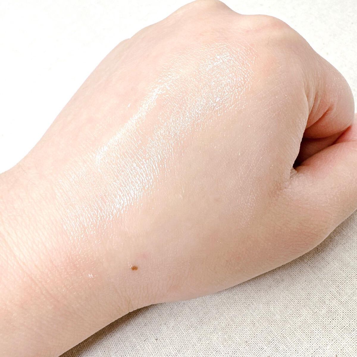 ビタミントーンアップサンセラム/VELY VELY/日焼け止めローションを使ったクチコミ(4枚目)