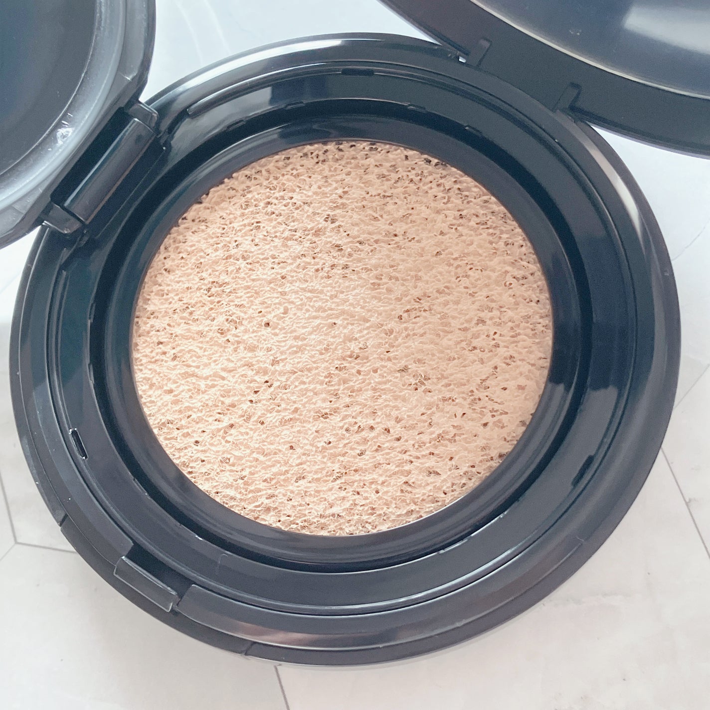 ドラマティックエッセンスクッション グロウ/マキアージュ/クッションファンデーションを使ったクチコミ(2枚目)