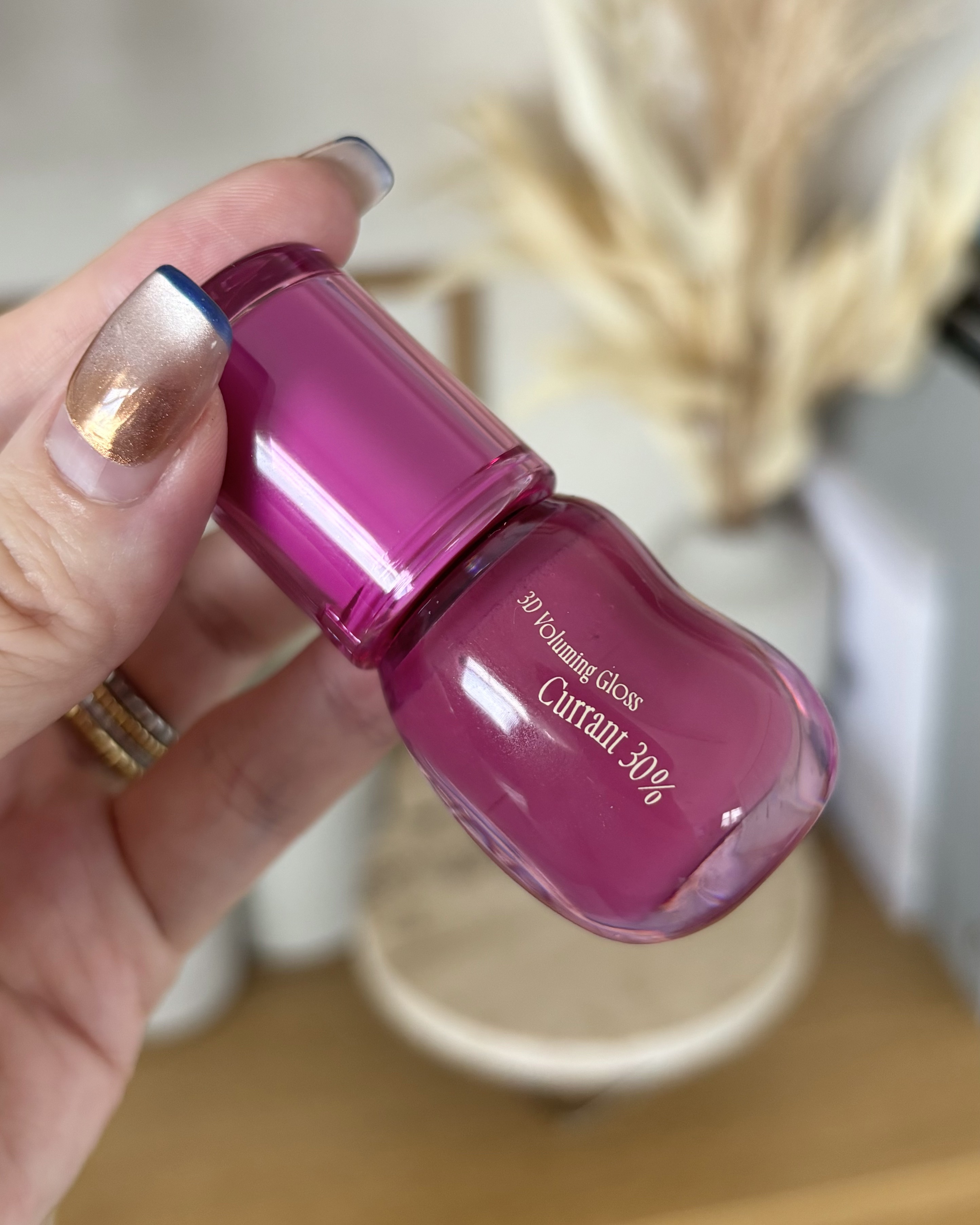 フィー 3Dボリューミンググロス/fwee/リップグロスを使ったクチコミ（3枚目）